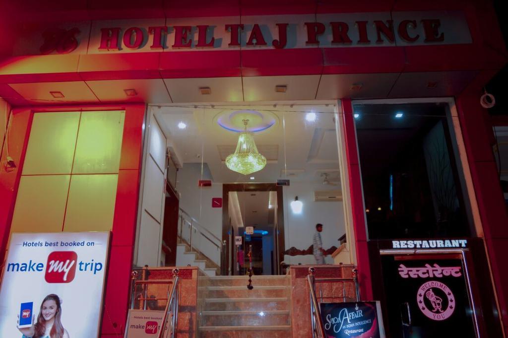 Hotel Taj Prince Agra  Exterior photo